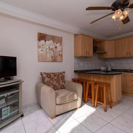 Los Diamantes 22 - Two Bed Penthouse With Sea * Los Cristianos (Tenerife)