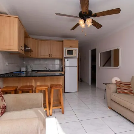 Los Diamantes 22 - Two Bed Penthouse With Sea * Los Cristianos (Tenerife)